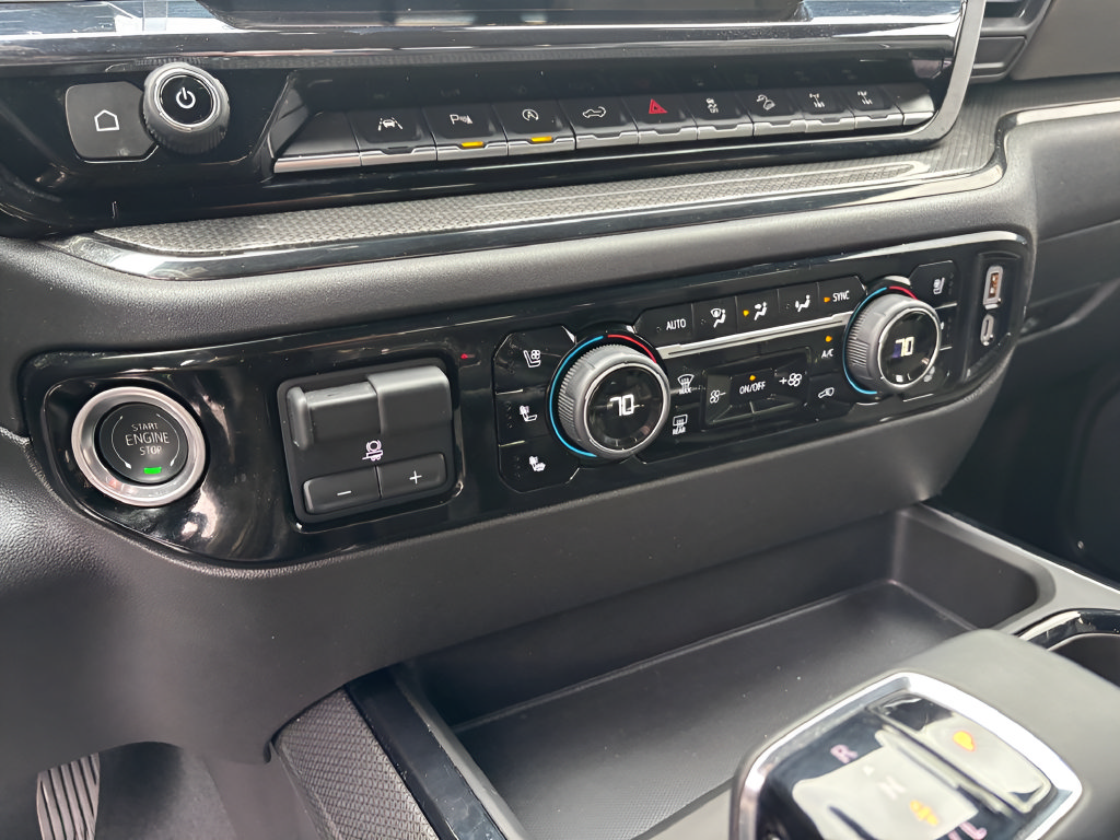 Used 2025 Chevrolet Silverado 1500 ZR2 w/ Technology Package AWD/4WD image 28