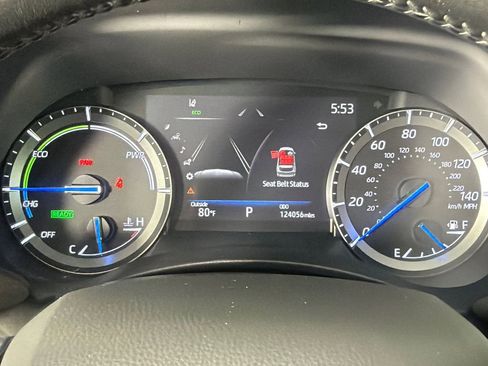 Used 2021 Toyota Highlander XLE FWD image 28