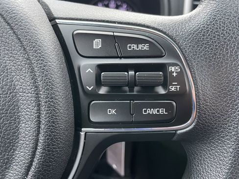 Used 2017 Kia Sportage LX image 17