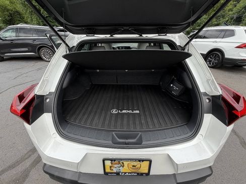 Used 2019 Lexus UX 250h w/ Premium Package AWD/4WD image 15
