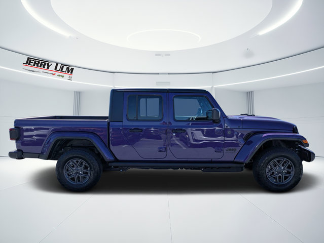 New 2026 Jeep Gladiator Sport AWD/4WD image 2