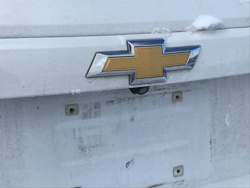 Used 2019 Chevrolet Trax LS w/ Tint and Cruise Package image 4