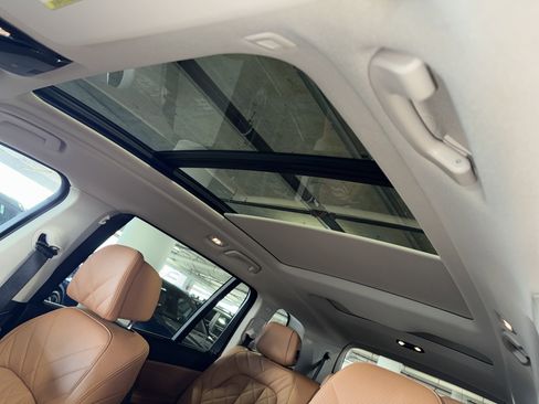 Certified 2025 BMW X7 xDrive40i w/ Premium Package image 33