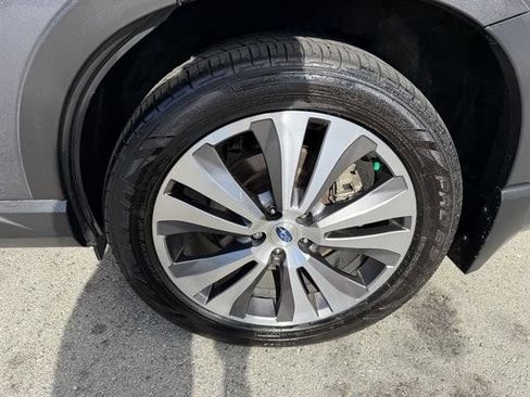 Used 2022 Subaru Ascent Limited image 13