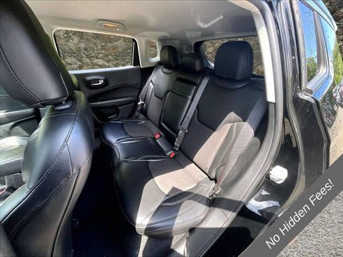 Used 2018 Jeep Compass Latitude AWD/4WD image 23