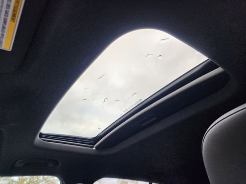 New 2026 Chevrolet Trax RS w/ Sunroof Package image 26