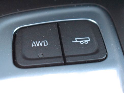 Used 2020 Chevrolet Equinox LT w/ Midnight Edition AWD/4WD image 26