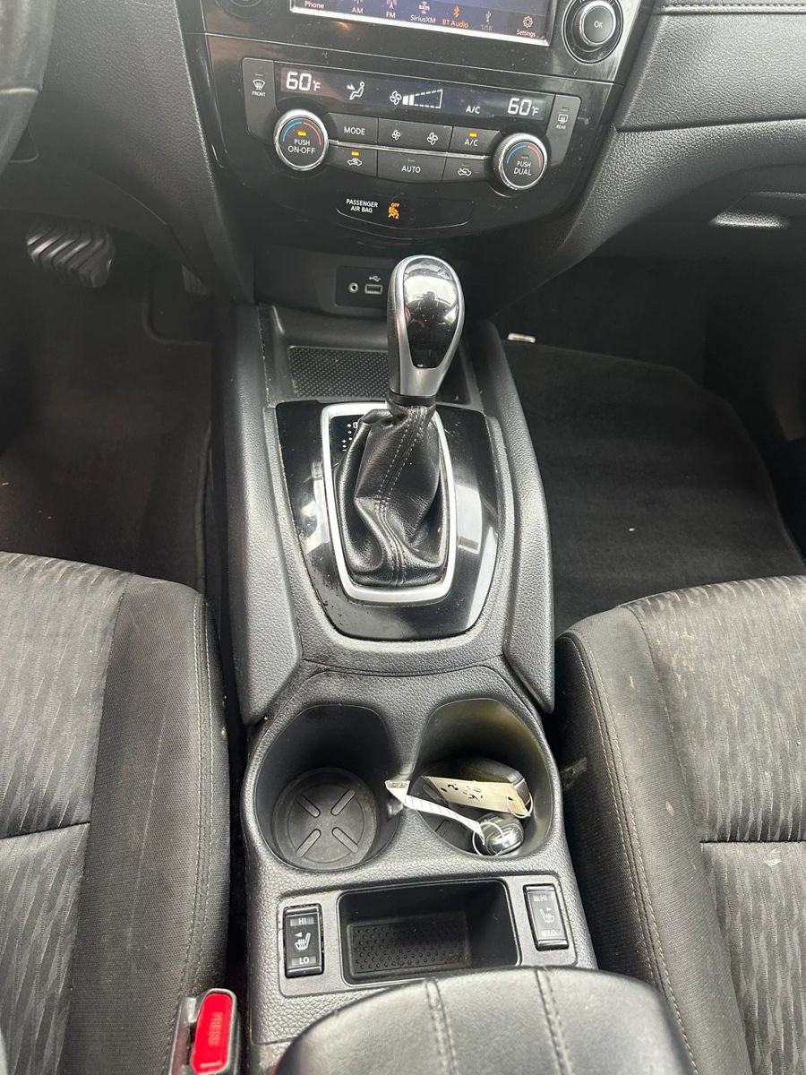 Used 2019 Nissan Rogue SV AWD/4WD image 9