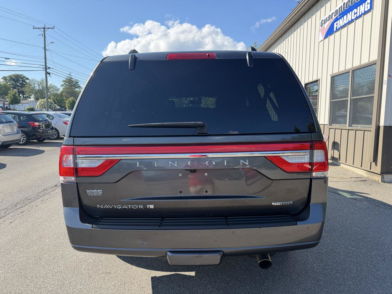 Used 2016 Lincoln Navigator L Select AWD/4WD image 5