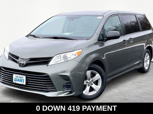 Used 2020 Toyota Sienna L image 1