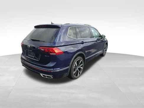 Used 2023 Volkswagen Tiguan SEL R-Line image 4