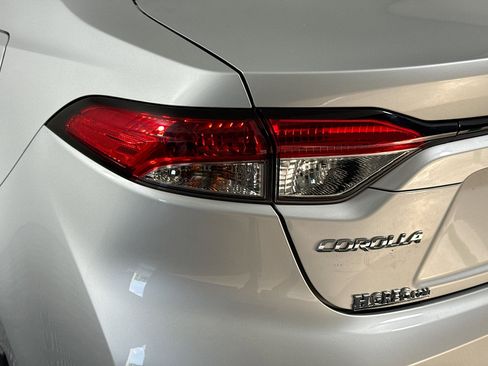 Used 2022 Toyota Corolla LE image 35