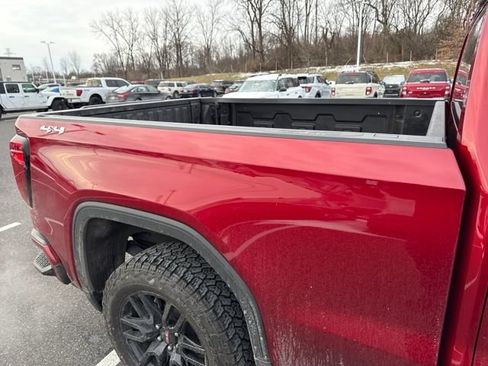 Used 2022 GMC Sierra 1500 Elevation image 12