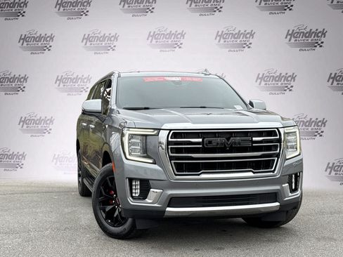 Used 2022 GMC Yukon XL SLT w/ SLT Luxury Package image 2