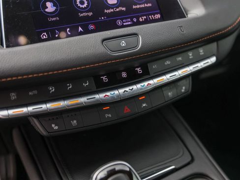 Used 2021 Cadillac XT4 Sport image 18