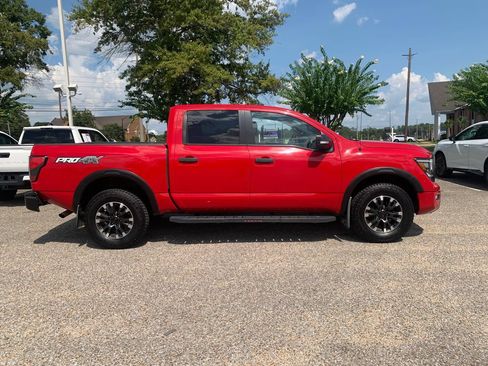 Used 2021 Nissan Titan PRO-4X w/ Pro-4x Convenience Package AWD/4WD image 2