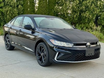 New 2025 Volkswagen Jetta SE