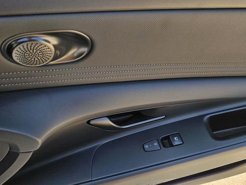 New 2025 Hyundai Elantra SEL image 10