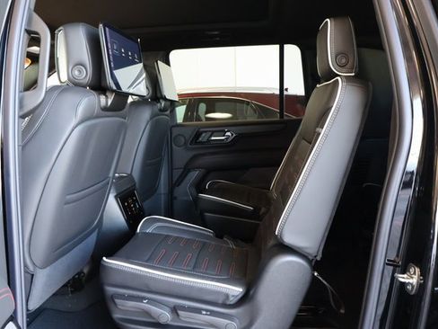New 2026 GMC Yukon XL AT4 Ultimate image 17