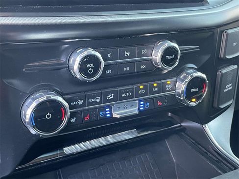 Used 2022 Ford F150 Platinum image 27