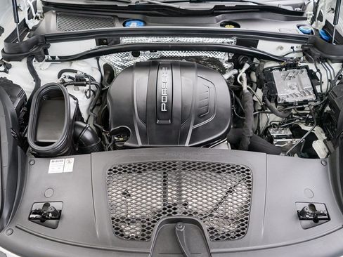 Used 2019 Porsche Macan AWD/4WD image 25