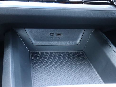 New 2027 Chevrolet Equinox LT FWD image 16