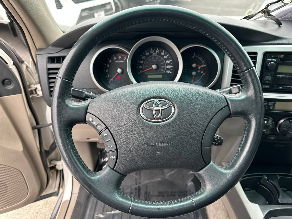 Used 2006 Toyota 4Runner SR5 RWD image 18