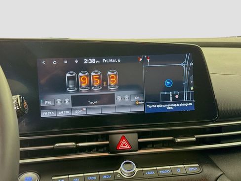 Certified 2023 Hyundai Elantra SEL w/ Convenience Package image 15