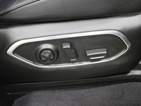 Used 2022 Jeep Wagoneer Series III AWD/4WD image 31