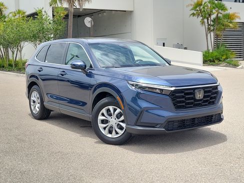 Used 2025 Honda CR-V LX image 32