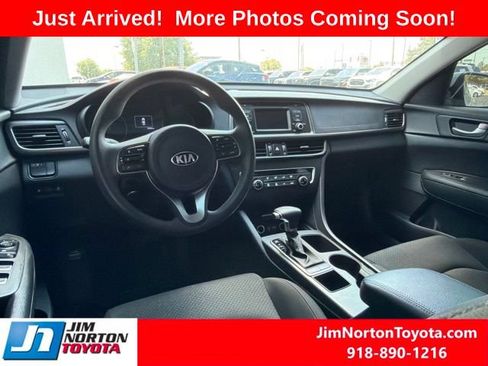 Used 2016 Kia Optima LX FWD image 7