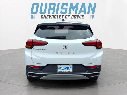 Used 2025 Buick Encore GX Preferred AWD/4WD image 4