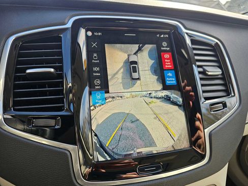 Certified 2024 Volvo XC90 B6 Plus w/ Protection Package Premier image 36