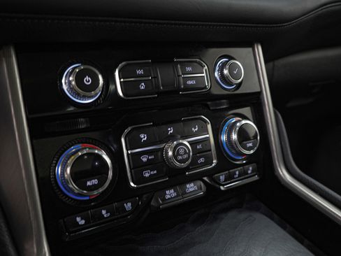 Used 2021 GMC Yukon Denali w/ Denali Ultimate Package image 23