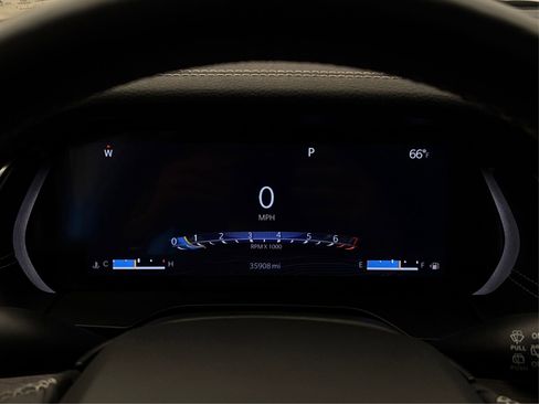 Used 2022 Jeep Grand Cherokee L Limited image 18