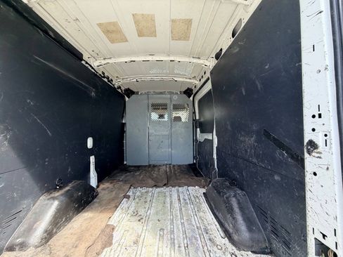 Used 2017 Ford Transit 250 130 Medium Roof RWD image 46