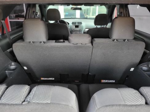 Used 2017 Ford Explorer XLT FWD image 11