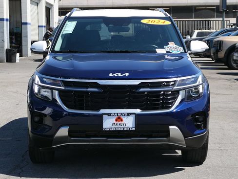 Used 2024 Kia Seltos S AWD/4WD image 6
