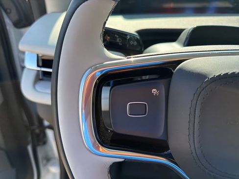 New 2026 Lincoln Navigator Premiere AWD/4WD image 26