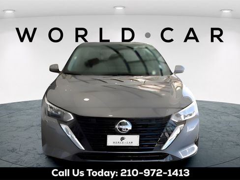 Used 2025 Nissan Sentra SV image 2