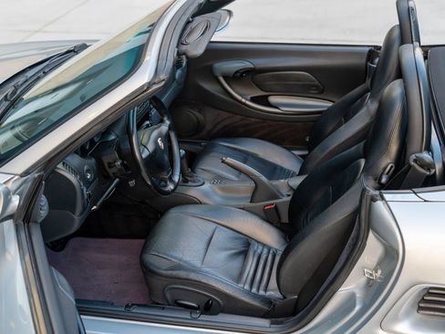 Used 1999 Porsche Boxster RWD image 34