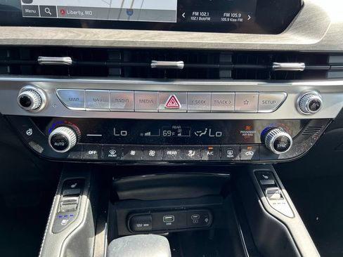 Used 2023 Kia Telluride EX X-Line AWD/4WD image 29