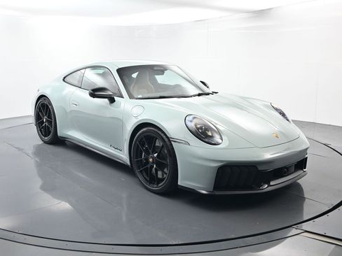 Certified 2026 Porsche 911 Carrera GTS RWD image 17