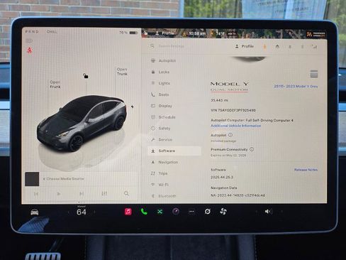 Used 2023 Tesla Model Y Long Range AWD/4WD image 3
