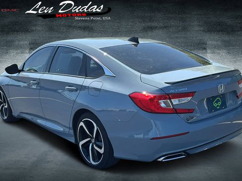 Used 2022 Honda Accord Sport image 3