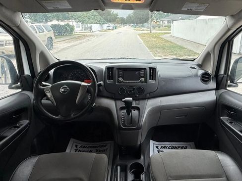 Used 2019 Nissan NV200 S FWD image 10