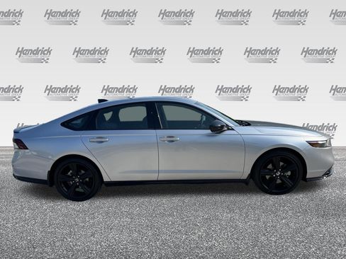 Used 2025 Honda Accord Sport image 10