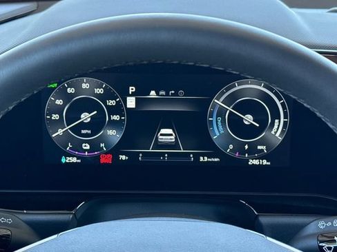 Certified 2024 Kia Niro Wind FWD image 34
