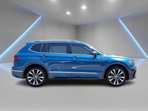 Used 2020 Volkswagen Tiguan SEL Premium R-Line w/ 3rd Row Seat Package AWD/4WD image 4