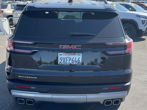 Used 2025 GMC Acadia Elevation FWD image 4